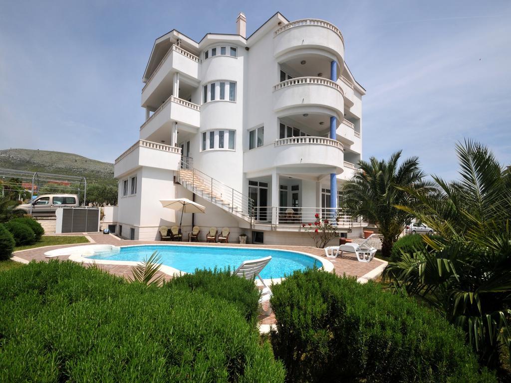 Villa Lida 2 Трогир Екстериор снимка