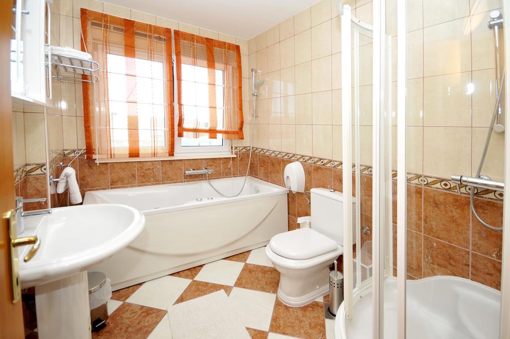 Villa Lida 2 Трогир Екстериор снимка