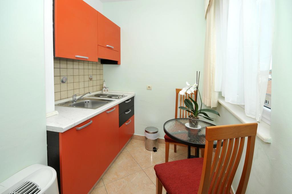 Villa Lida 2 Трогир Екстериор снимка