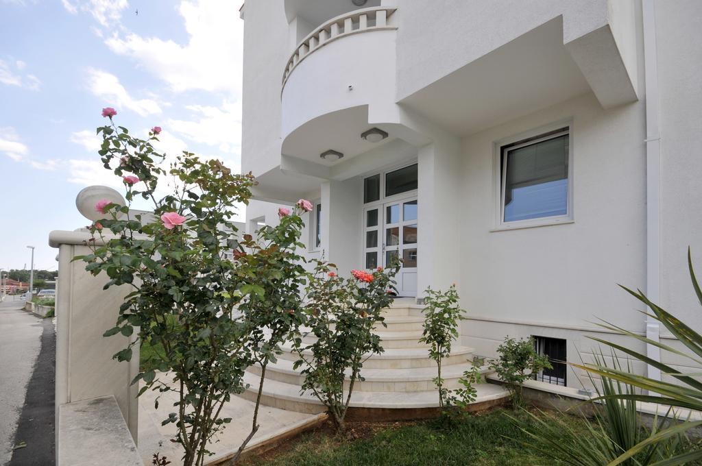 Villa Lida 2 Трогир Екстериор снимка